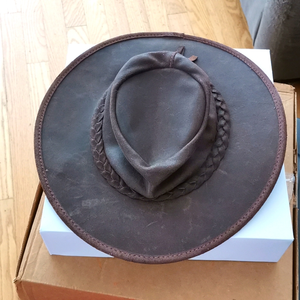 Australian leather outback hat